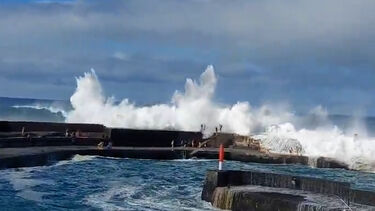 Ondas gigantes causam três mortos e 15 feridos em Tenerife 