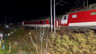 Colisão entre dois comboios na Eslováquia faz dezenas de feridos