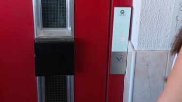 Idosos e pessoas vulneráveis vivem desesperados, reféns entre quatro paredes pela falta de funcionamento de elevadores