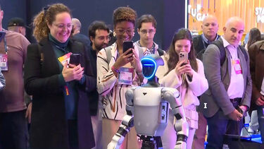 Robôs dançantes, dispositivos de segurança e um prodígio da Inteligência Artificial marcam a Web Summit em Lisboa 