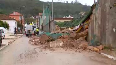 Mau tempo provoca estragos no clube de futebol de Cabanas