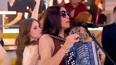 Atuação musical de Rosinha anima o 'Manhã CM'