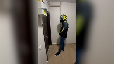 Polícia turco faz-se passar por estafeta para prender homem condenado a 77 anos de prisão  