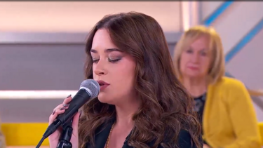 Maura Airez canta fado de Dulce Pontes