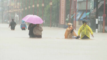 Chuvas torrenciais provocaram várias inundações na Tailândia este fim de semana 