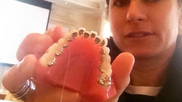 Dentista portuguesa condenada na Irlanda a dois anos e três meses de prisão por perseguir namorada polícia