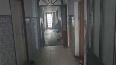 Imagens exclusivas mostram habitação onde imigrantes viviam “amontoados” em Beja