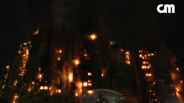 Incêndio de grandes dimensões consome arranha-céus em Hong Kong 