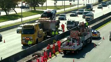 Dois feridos em colisão entre carro e camião na A3