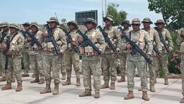 Peru mobiliza tropas e declara estado de emergência na fronteira com o Chile