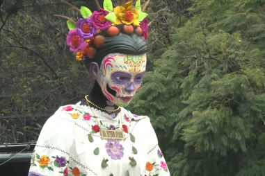 México em clima Bond: desfile do Dia dos Mortos inspira-se em Spectre