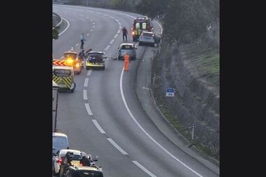 Motociclista morre em colisão com carro na A4 em Penafiel