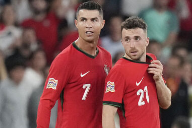 Cristiano Ronaldo e Diogo Jota