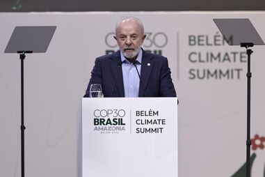 Lula da Silva discursa na cimeira do clima COP30 em Belém, Brasil