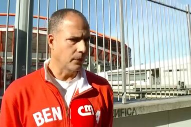 “Apostar no mesmo modelo e esperar um resultado diferente não me parece sensato”: Ricardo Araújo Pereira sobre o futuro do Benfica