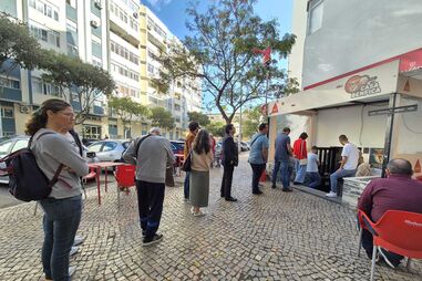 Eleições no Benfica atraem recorde de votantes para a escolha da liderança