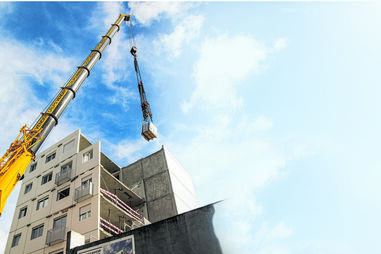 O prédio de 18 apartamentos, em fase de conclusão na Rua André de Resende, conta com estacionamento