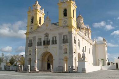 PJ recupera peças desaparecidas há 16 anos de santuário em Viana do Alentejo