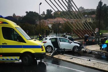 Alerta foi dado por volta das 08h30. Para o local foram mbolizados meios dos bombeiros e do INEM