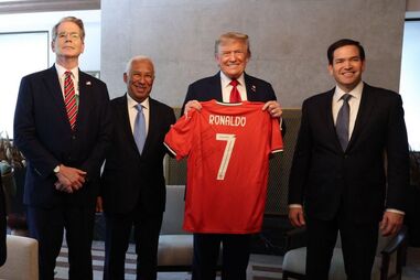 Trump vai receber esta terça-feira Ronaldo na Casa Branca