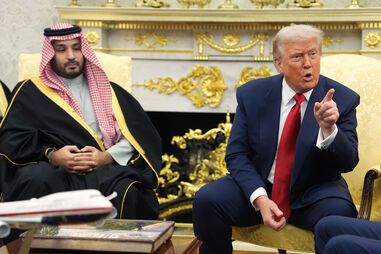 Príncipe saudita com Trump na Casa Branca