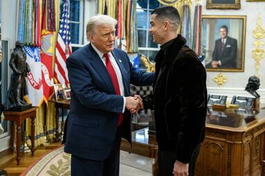 Donald Trump e Cristiano Ronaldo na Sala Oval da Casa Branca