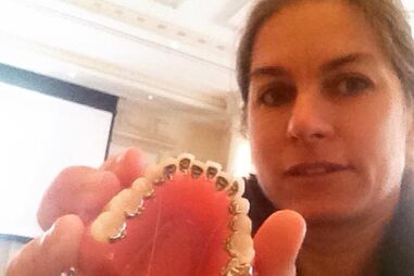 Dentista portuguesa condenada na Irlanda a dois anos e três meses de prisão por perseguir namorada polícia