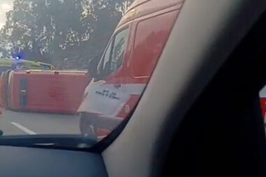 Ambulância dos bombeiros de Santo Tirso despista-se em Baltar