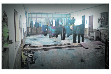 Um dos espaços onde viviam dezenas de pessoas