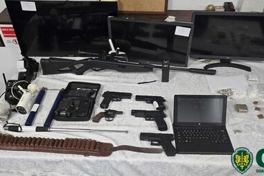 Prisão preventiva para homem e mulher suspeitos de tráfico de estupefacientes