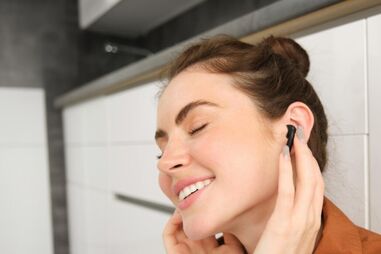 Aproveite os Nothing CMF Buds 2, com cancelamento de ruído, na Black Friday da PcComponentes