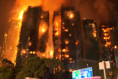 Morreram no incêndio pelo menos 128 pessoas