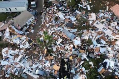 Parque de campismo ficou arrasado. Várias pessoas ajudaram quem tudo perdeu