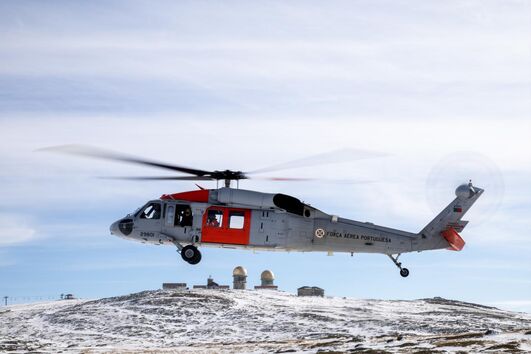 Portugal pretende adquirir mais quatro helis Black Hawk