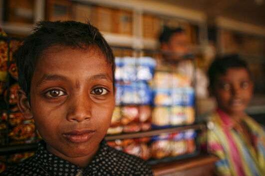 Crianças bengalis no Bangladesh, país com ligações históricas a Portugal