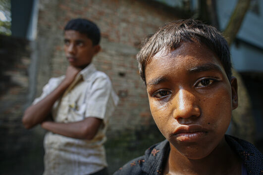  Crianças trabalhadoras dos estaleiros de desmantelamento de navios em Chittagong