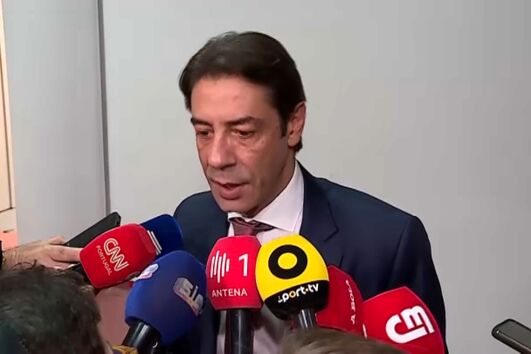Rui Costa critica arbitragem após empate do Benfica contra o Casa Pia