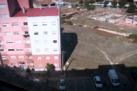 Apesar da Câmara de Sintra ter conhecimento do problema dos elevadores, garante que a administração do prédio é privada