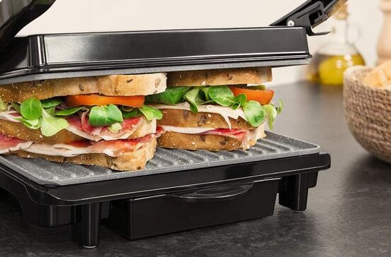 Grelha Cecotec Rock’nGrill: versatilidade e potência para refeições rápidas e saborosas