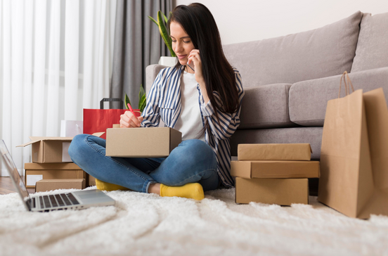 Ofertas do dia. Utilizador a fazer compras online