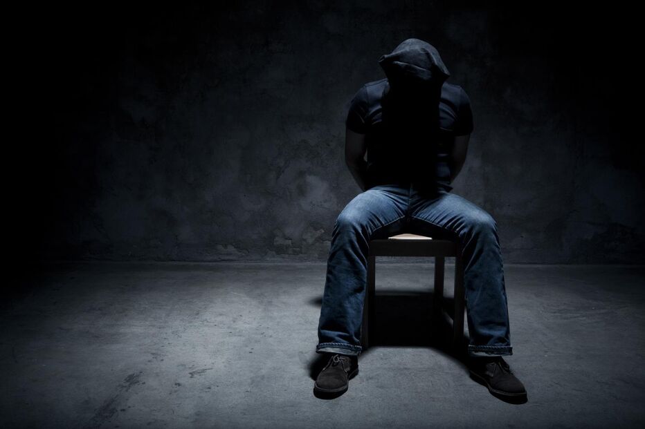 Homem sequestra, tortura e agride amigo da ex-mulher em Loures, exigindo que este volte ao Brasil