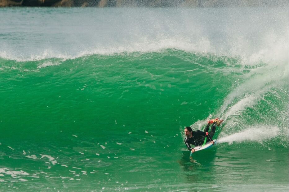 João Manarte, pioneiro do bodyboard, recordado na Costa da Caparica.
