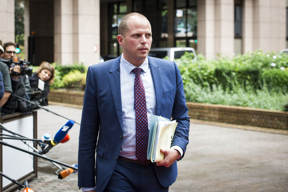 Ministro belga, Theo Francken, preocupado com espionagem de drones em base militar