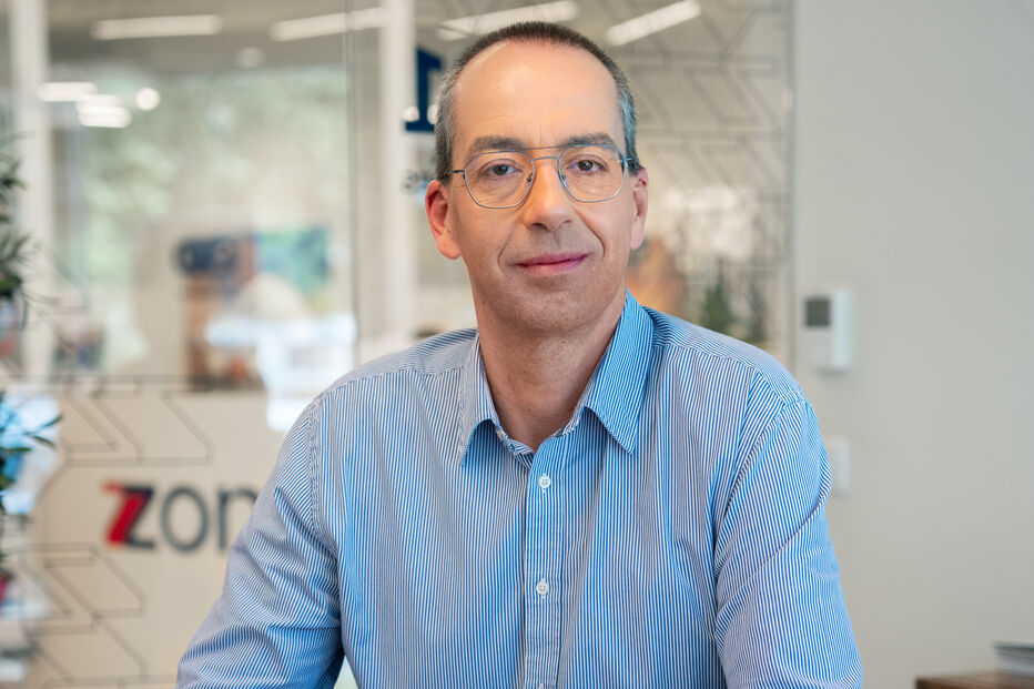 C-Studio CARLOS-SANTOS-CEO-ZOME-1.jpg