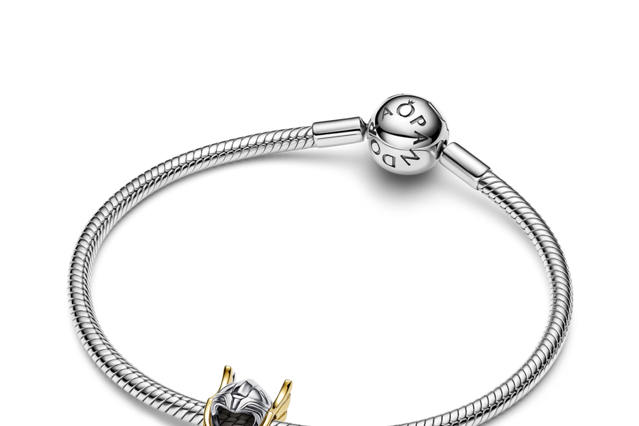 Pulseira Pandora com pendente do capacete de Thor