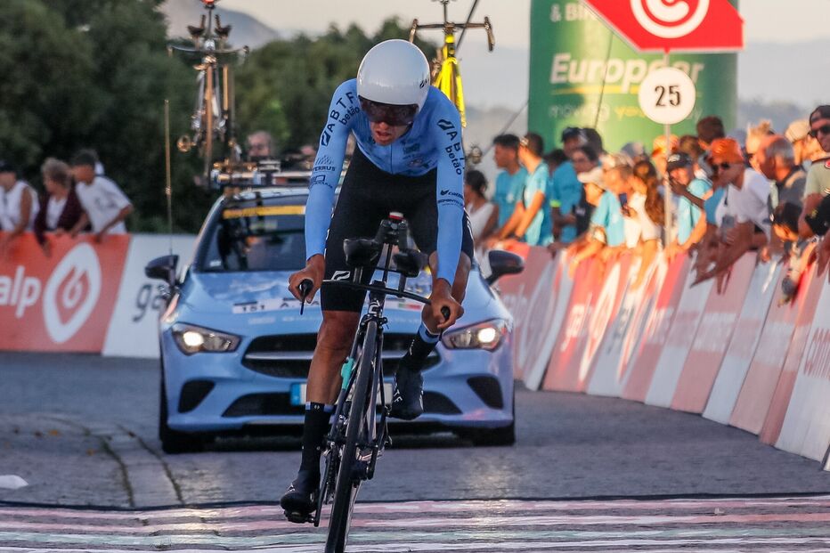 António Carvalho suspenso por anomalias no passaporte biológico