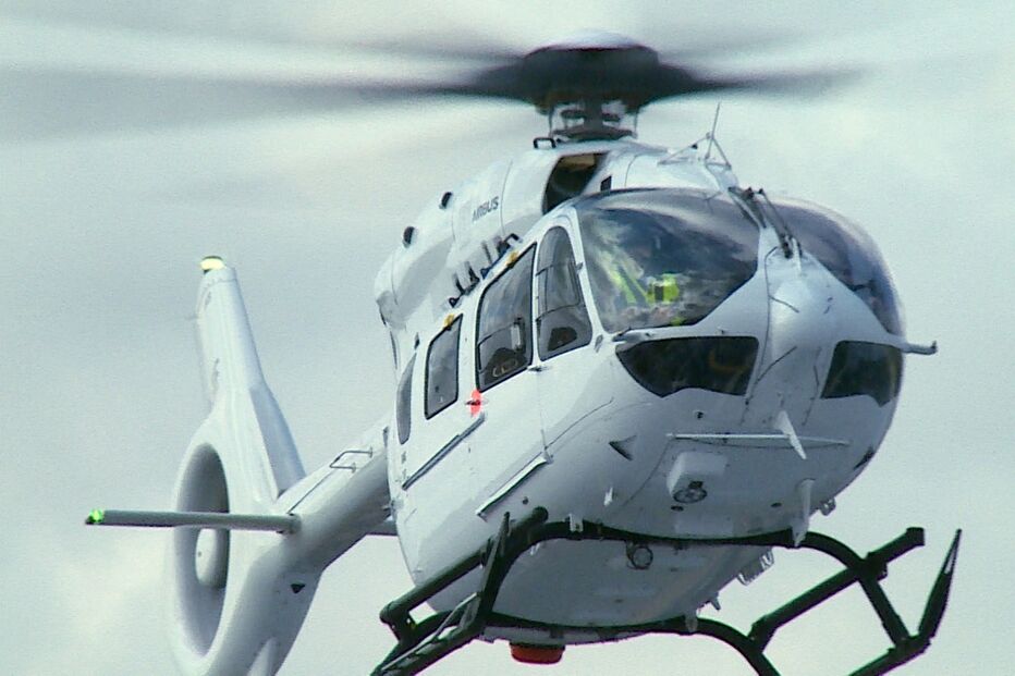 Heli estacionado na base de loulé