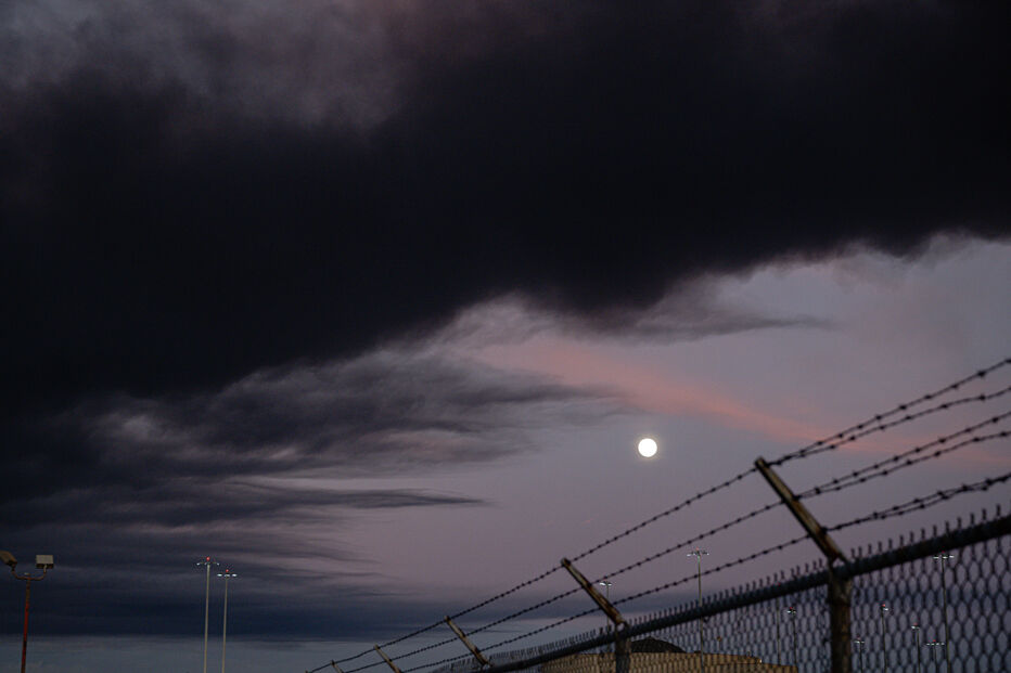 Avião de carga despenha-se perto do Aeroporto Internacional de Louisville nos EUA