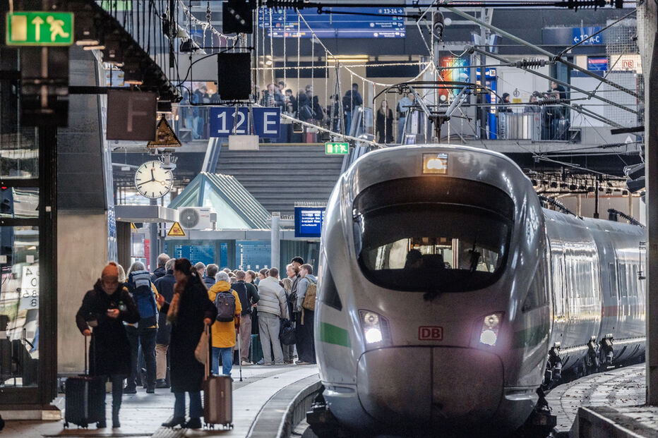 Bruxelas quer ligação ferroviária de alta velocidade na UE até 2040, incluindo Lisboa-Madrid