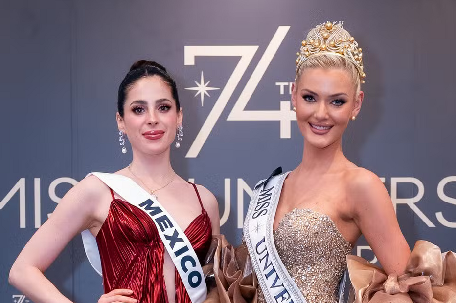Miss México e Miss Universo em evento após polémica com diretor